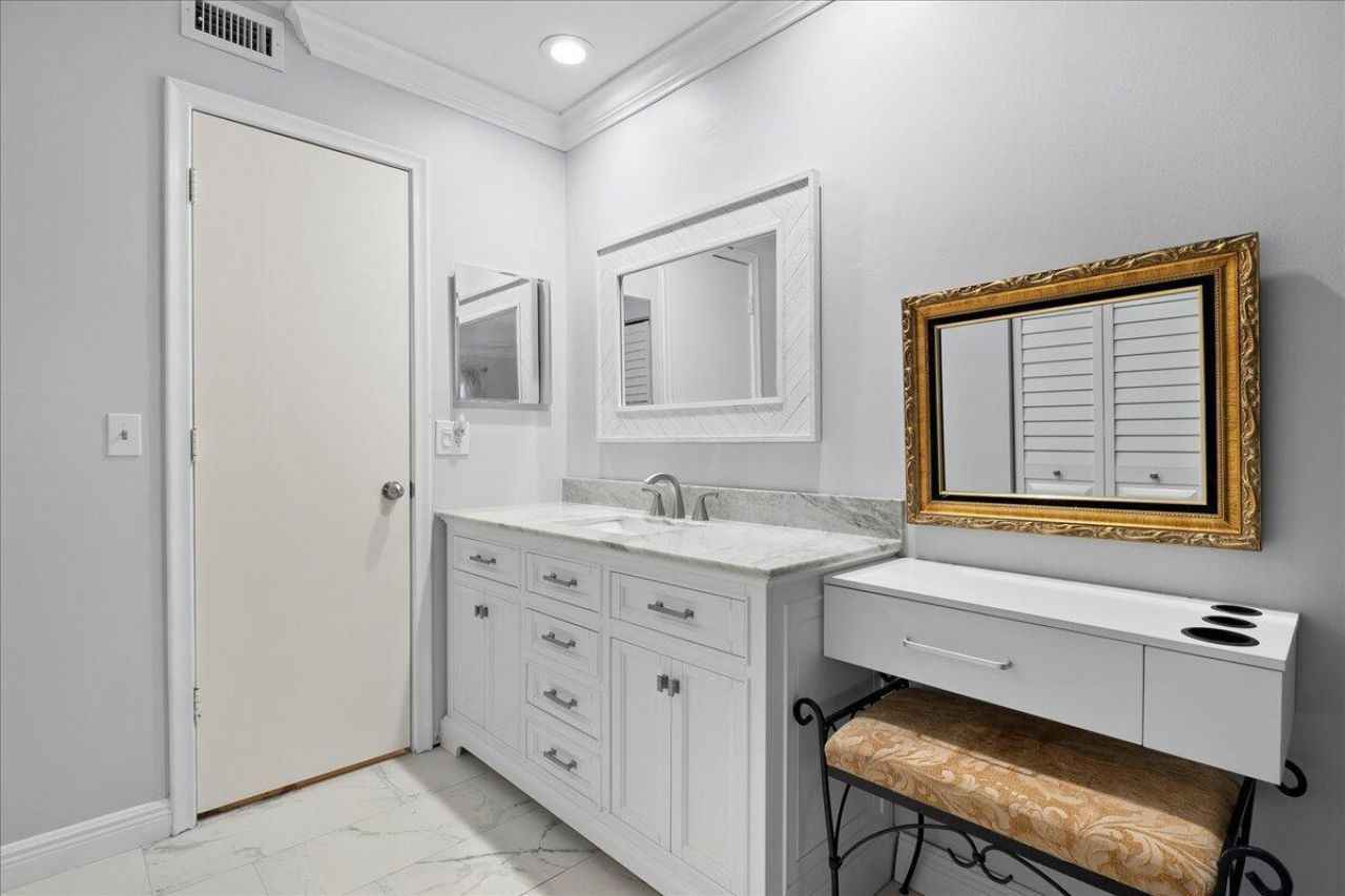 1395 SW 27th Avenue, Unit 103, Delray Beach, FL 33445 Photo