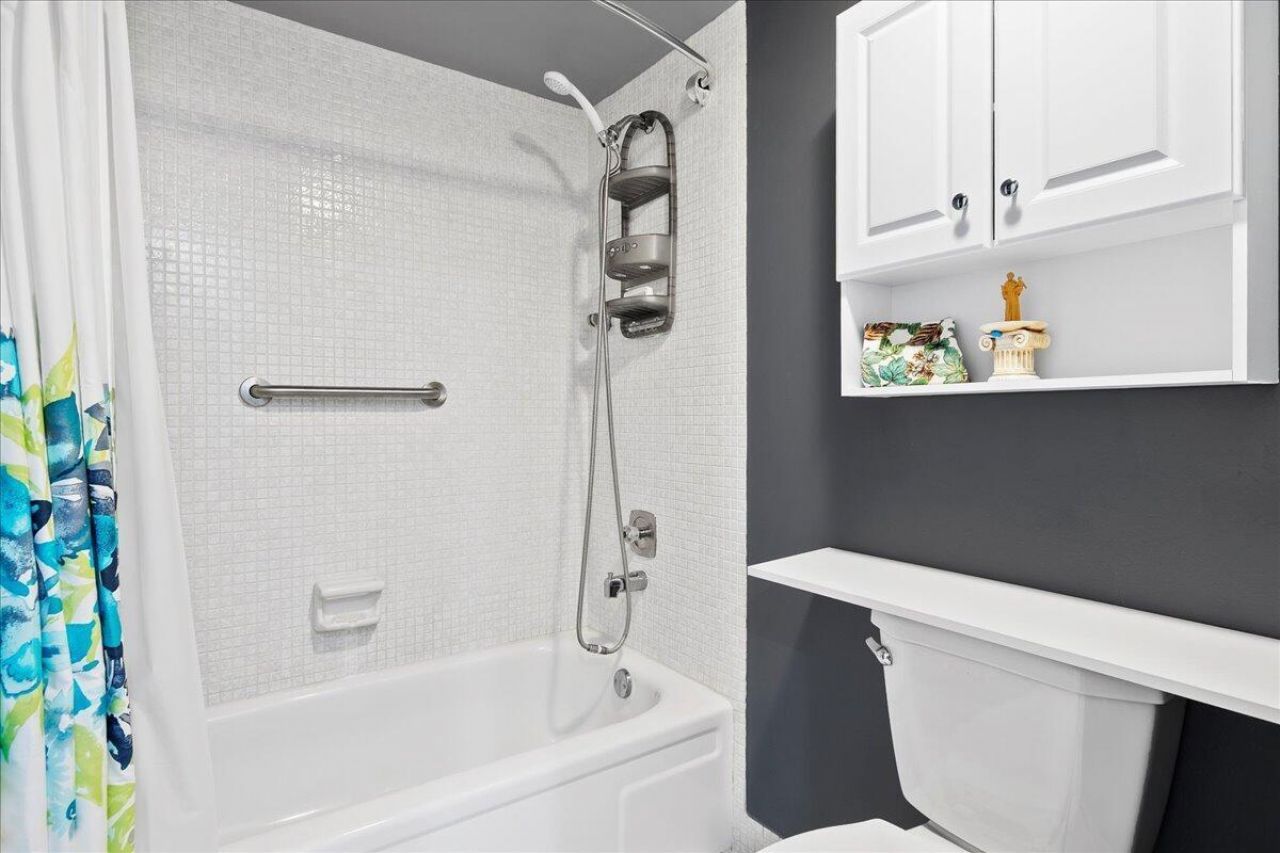 1395 SW 27th Avenue, Unit 103, Delray Beach, FL 33445 Photo