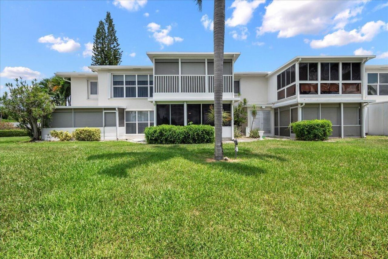 1395 SW 27th Avenue, Unit 103, Delray Beach, FL 33445 Photo