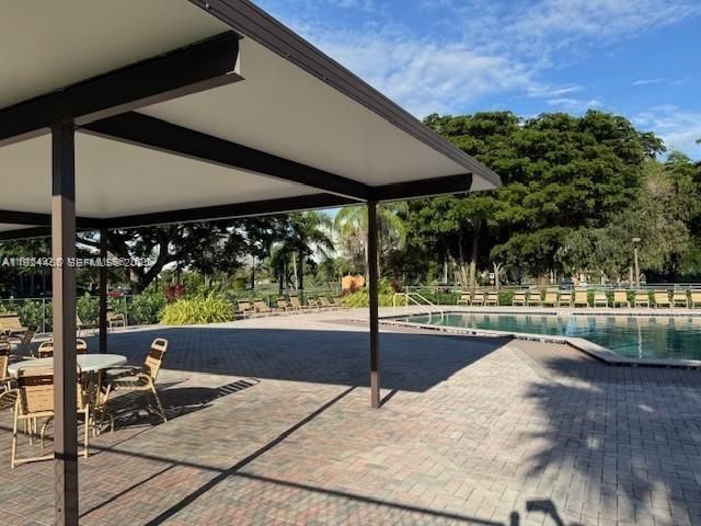 13001 SW 15th Ct, Unit 207T, Pembroke Pines, FL 33027 Photo