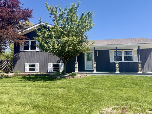 1949 Terri Lane, Schererville, IN 46375