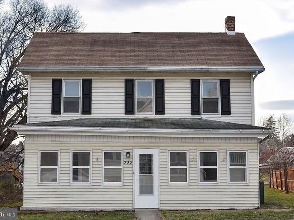 228 HAMILTON AVENUE, WAYNESBORO, PA 17268