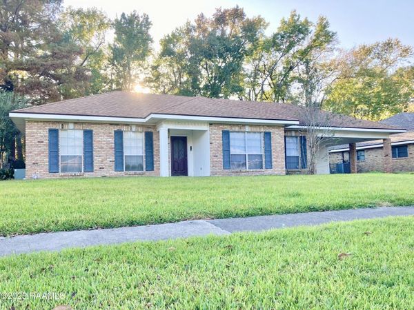 416 Orangewood Drive, Lafayette, LA 70503