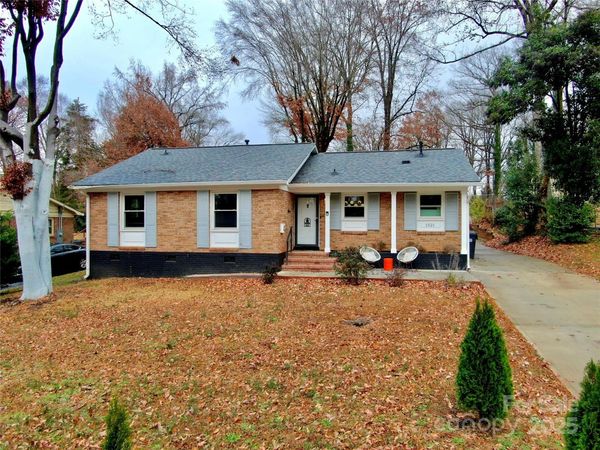 1521 Lanewood Place , Charlotte, NC 28208
