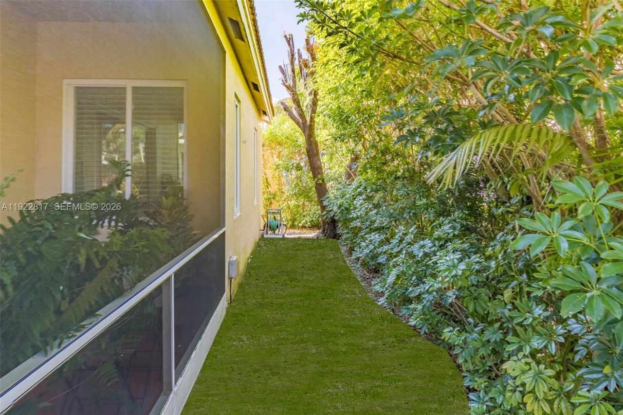 1784 Aspen Ln, Weston, FL 33327 Photo