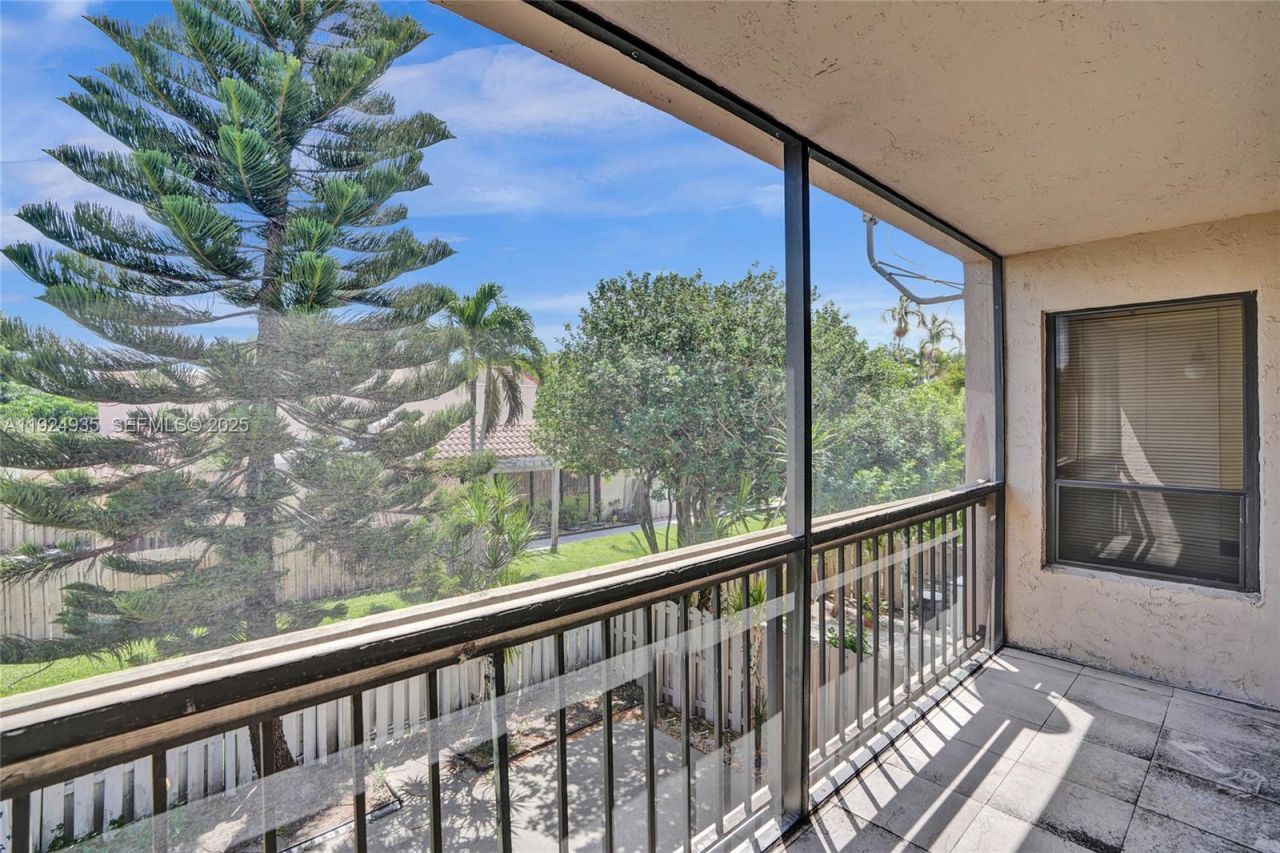 20607 NE 7th Ct, Miami, FL 33179 Photo