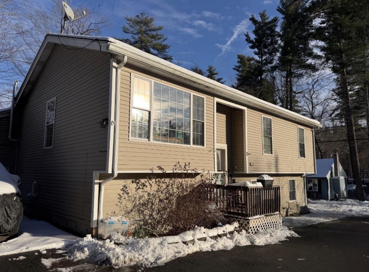 114 Chases Grove Road, Derry, NH 03038 Main Photo