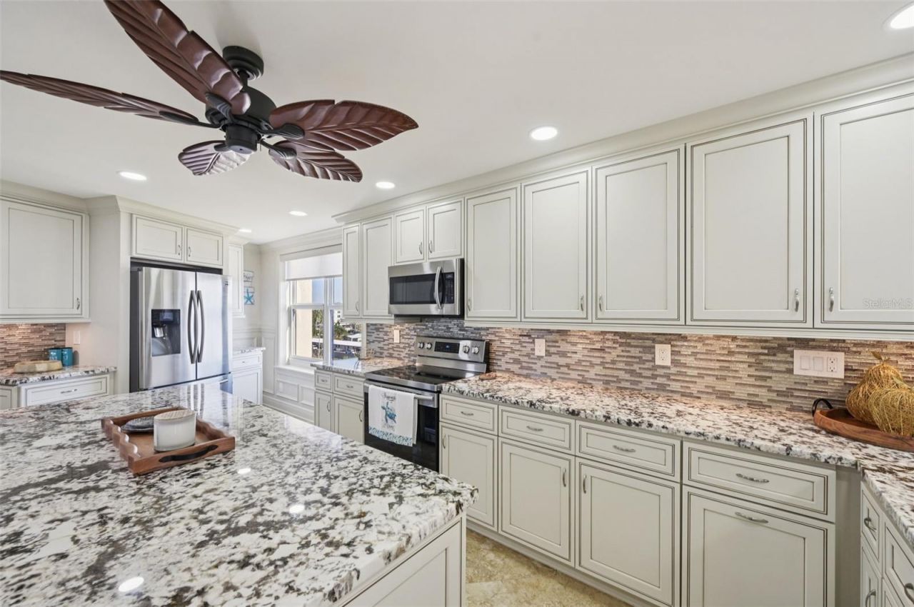 5770 Midnight Pass Road, Unit C601, Sarasota, FL 34242 Photo