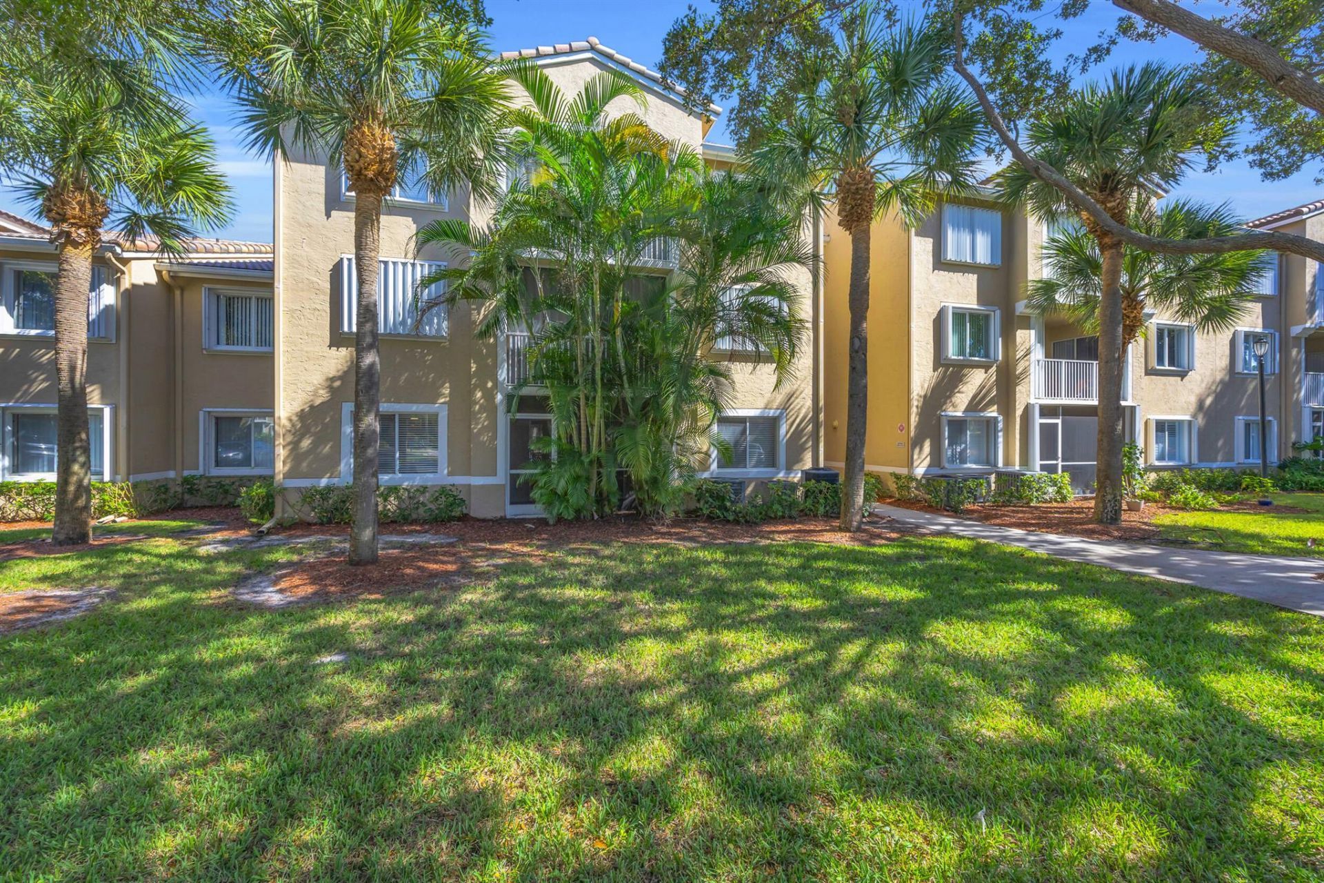 242 Village Boulevard, Unit 2110, Tequesta, FL 33469 Photo