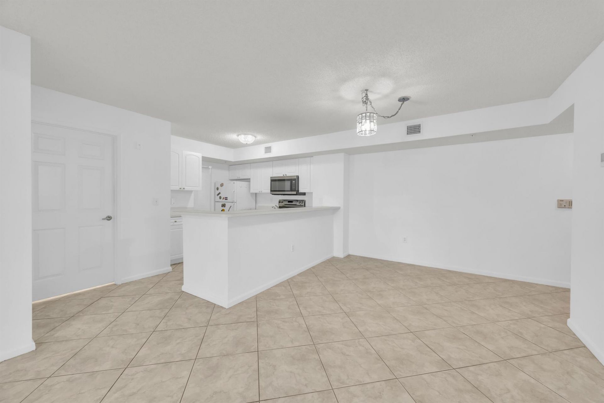 242 Village Boulevard, Unit 2110, Tequesta, FL 33469 Photo