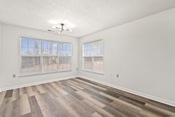 4239 Villas Dr. photo 4