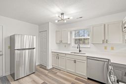 4239 Villas Dr. photo 4