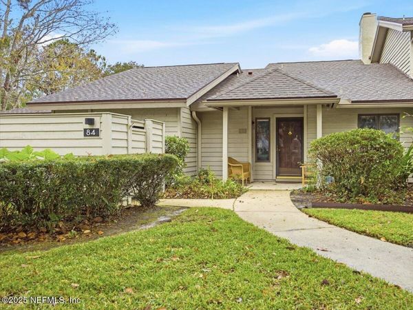 84 PLAYERS CLUB VILLAS Road, Ponte Vedra Beach, FL 32082