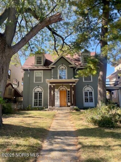 2817 Collingwood Boulevard, Toledo, OH 43610 Main Photo