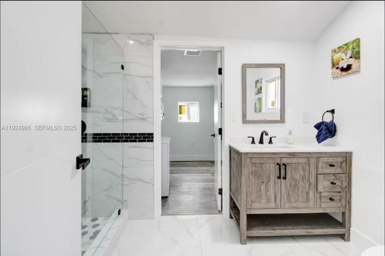 470 NE 110th St, Miami, FL 33161 Photo