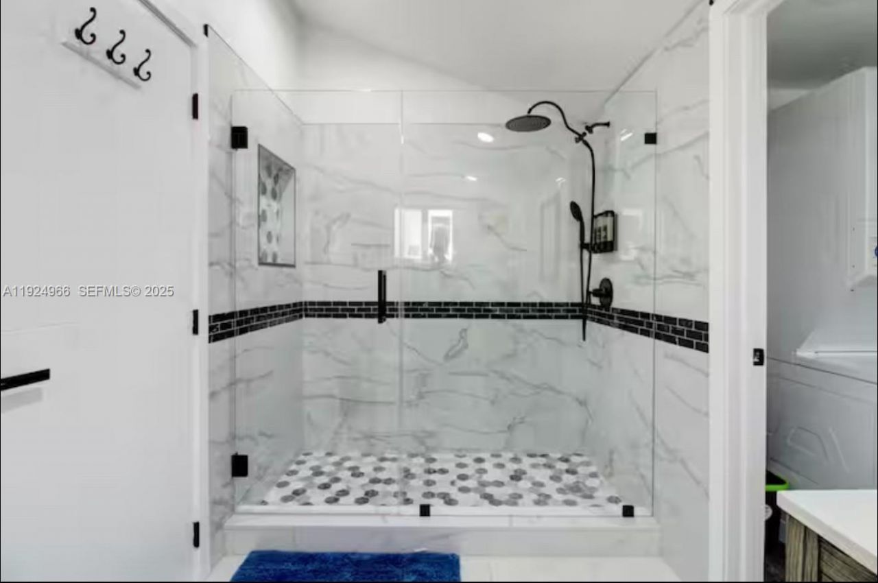 470 NE 110th St, Miami, FL 33161 Photo