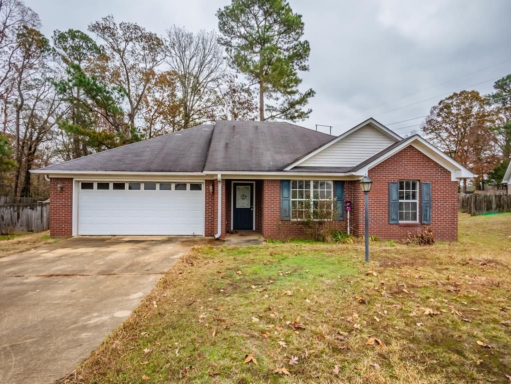 151 Eagle Pointe Loop, Oxford, MS 38655 Main Photo