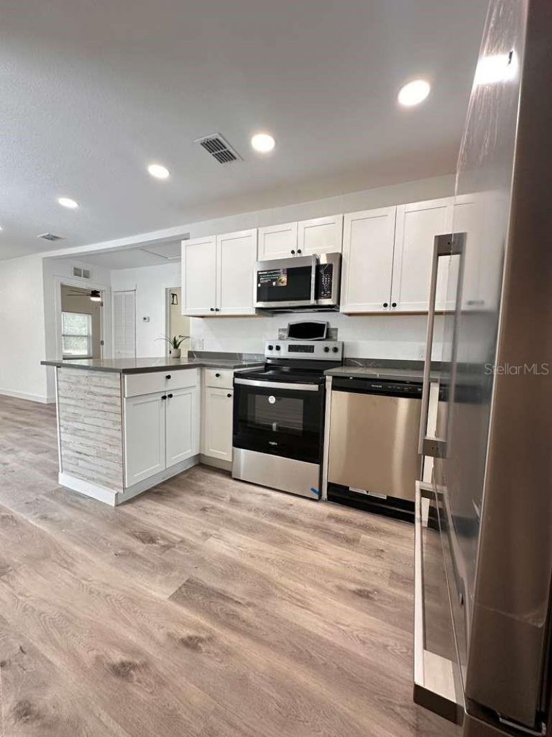 2100 Auburn Street S, Saint Petersburg, FL 33712 Photo