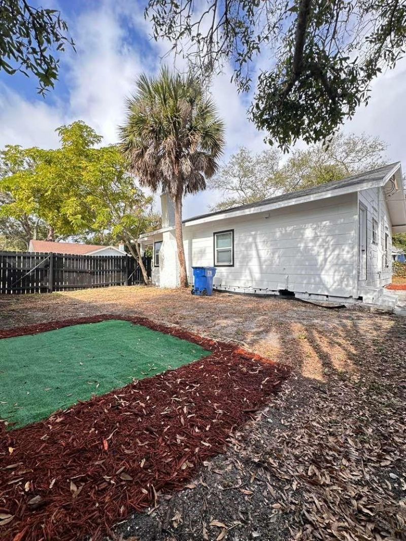 2100 Auburn Street S, Saint Petersburg, FL 33712 Photo