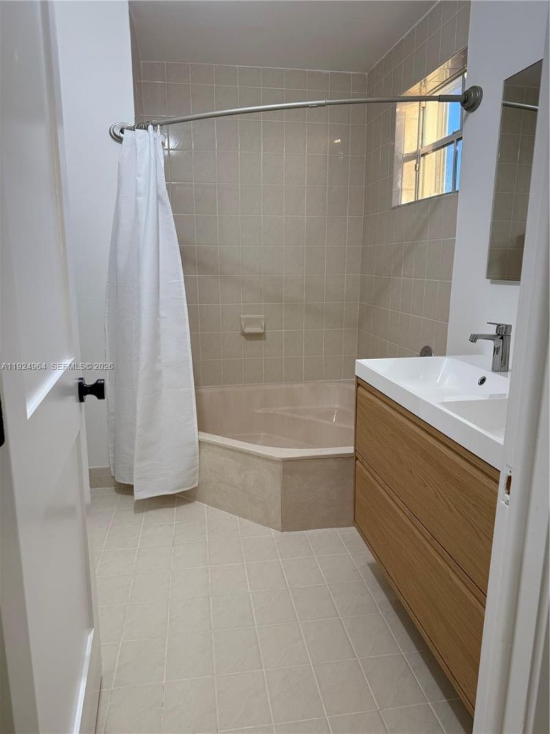 16358 SW 82nd Ter, Miami, FL 33193 Photo