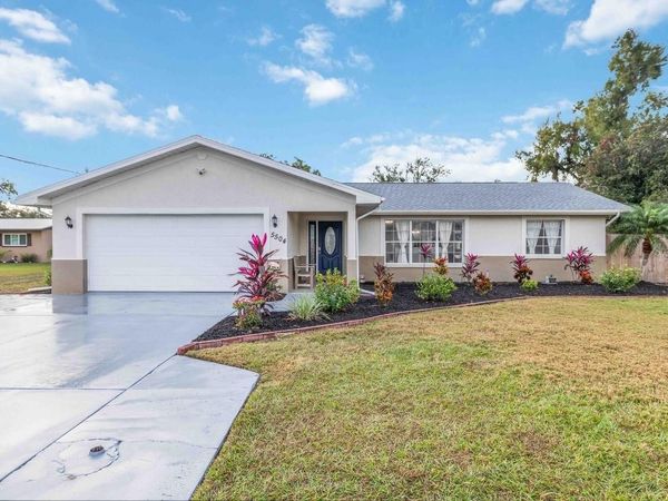 5504 18TH AVENUE E, BRADENTON, FL 34208