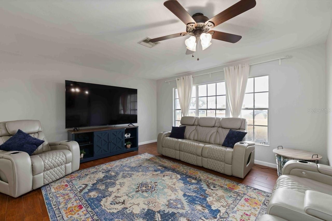 5504 18th Avenue E, Bradenton, FL 34208 Photo