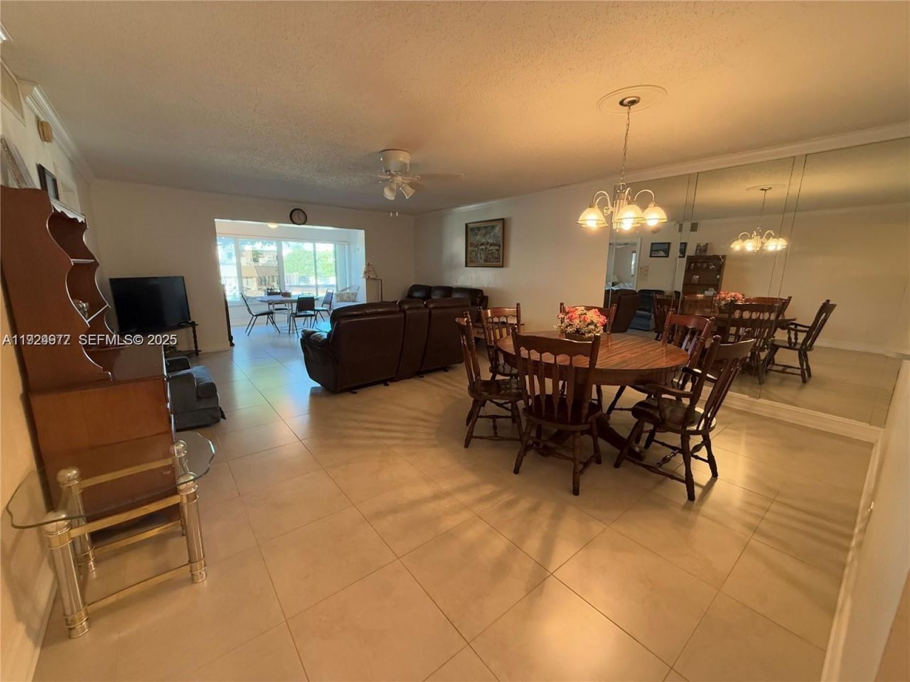 4270 NW 40th St, Unit 202, Lauderdale Lakes, FL 33319 Photo