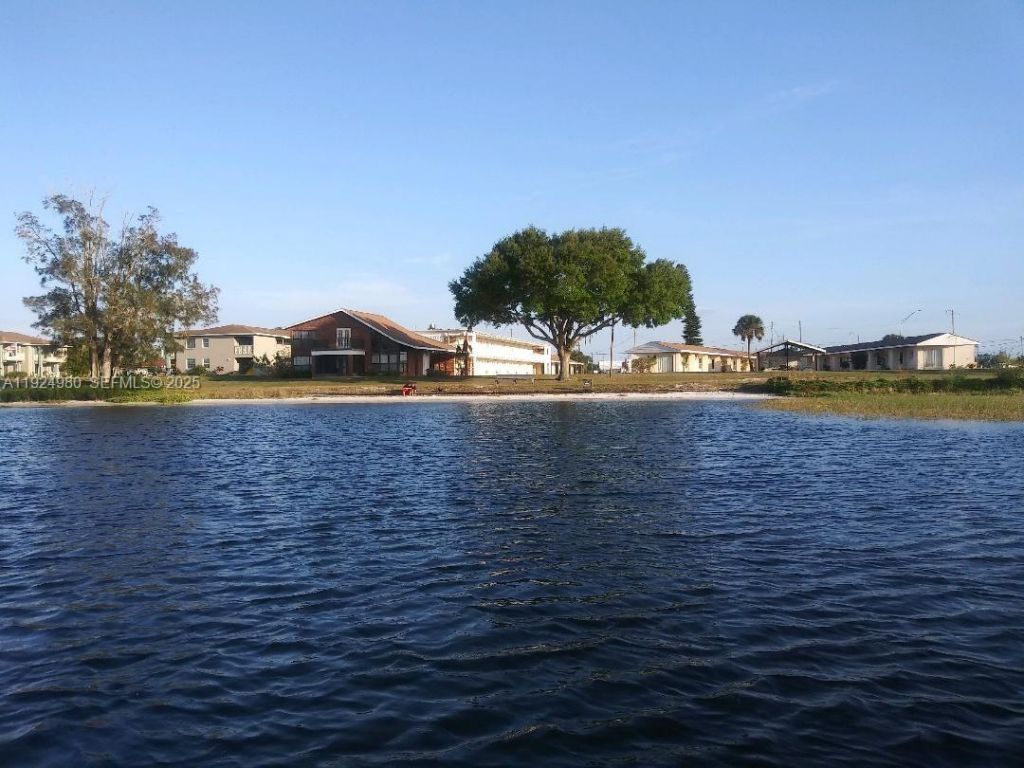 1001 Lakeview Drive, Sebring, FL 33870 Photo
