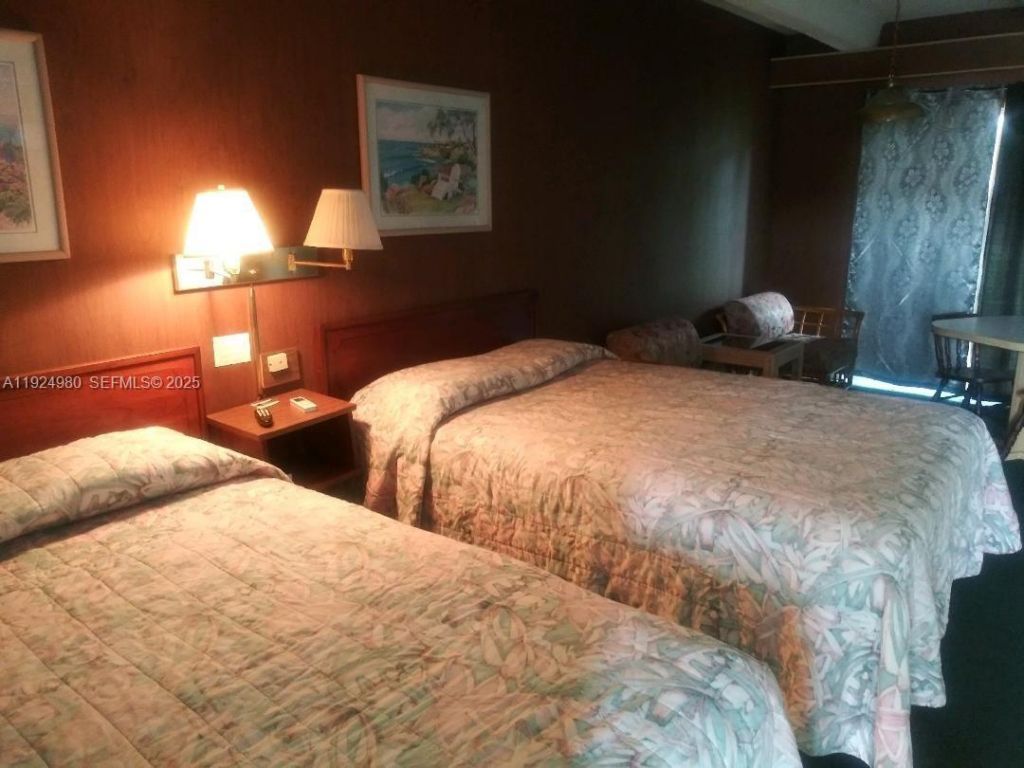 1001 Lakeview Drive, Sebring, FL 33870 Photo