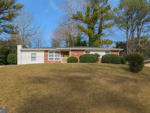 70 Ruzelle Drive, Atlanta, GA 30354