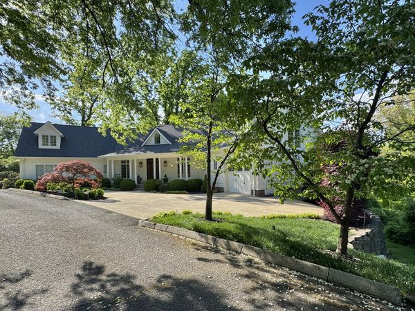 1117 Winding Oaks Way, Chattanooga, TN 37405