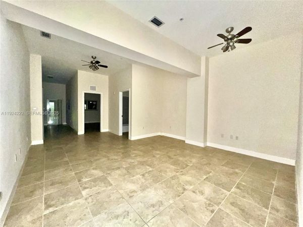 1253 SW 2nd St, Unit 209, Miami, FL 33135
