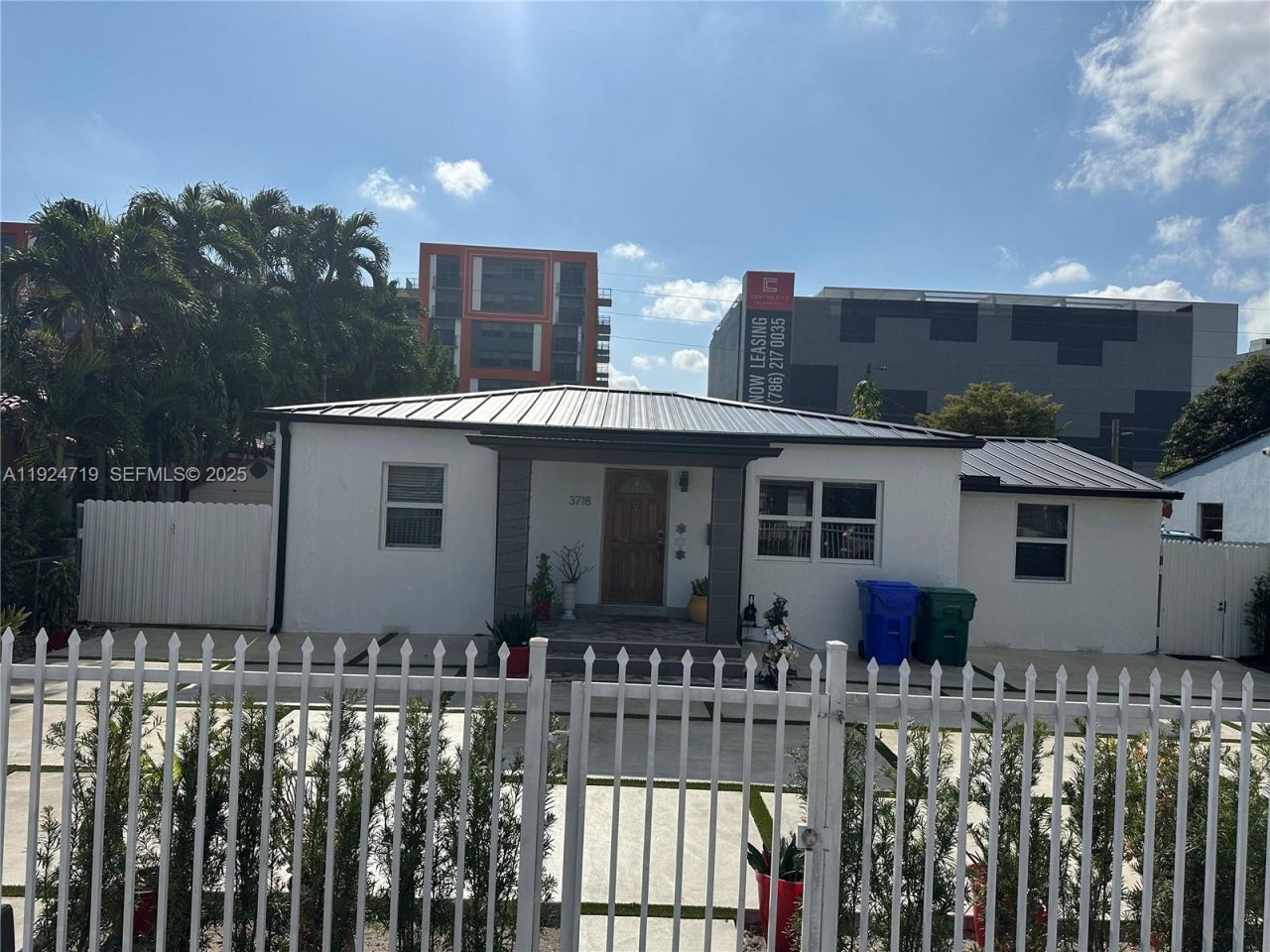 3718 NW 12th St, Miami, FL 33126 Photo
