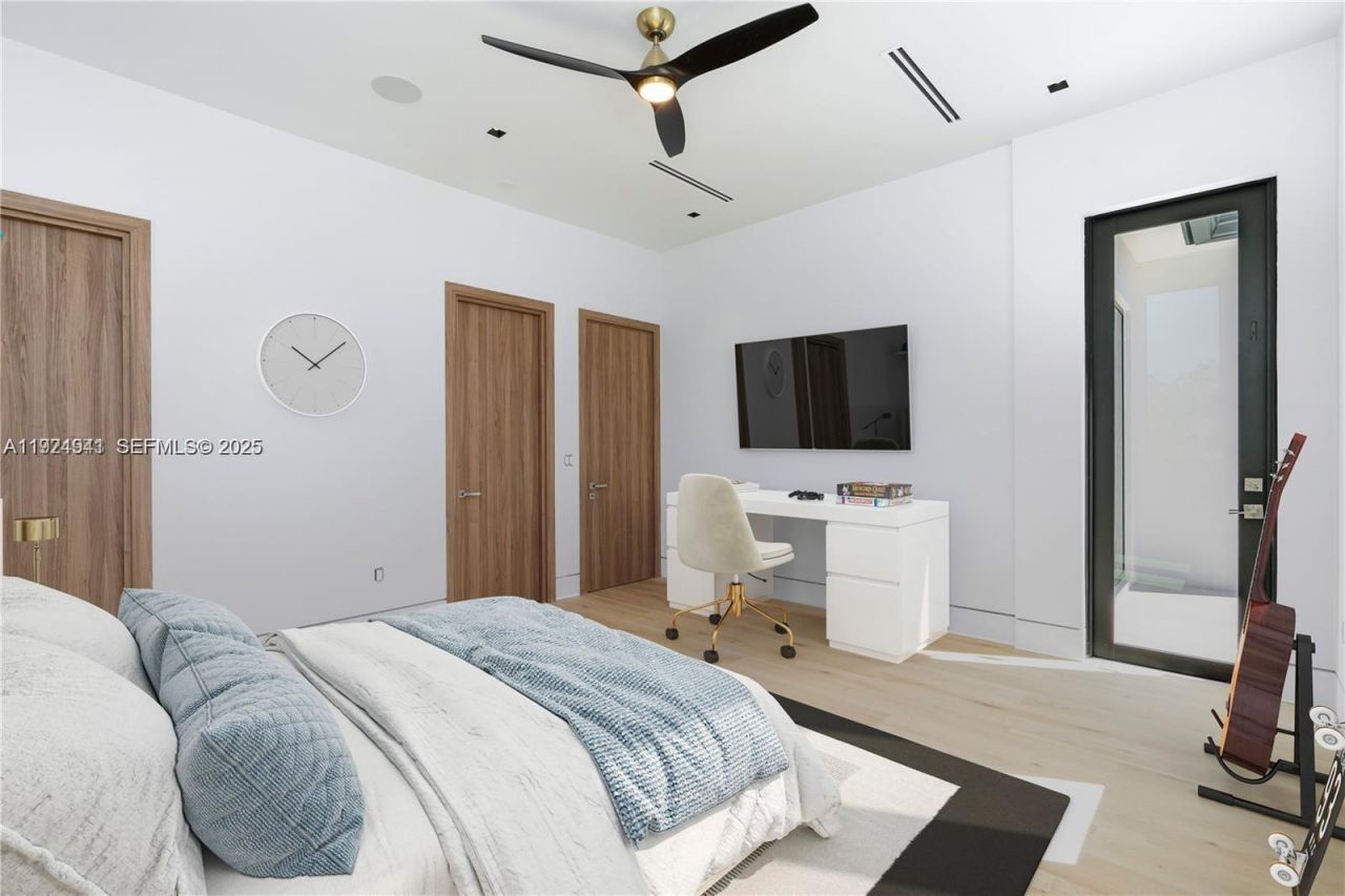 5903 SW 54th Ct, Davie, FL 33314 Photo