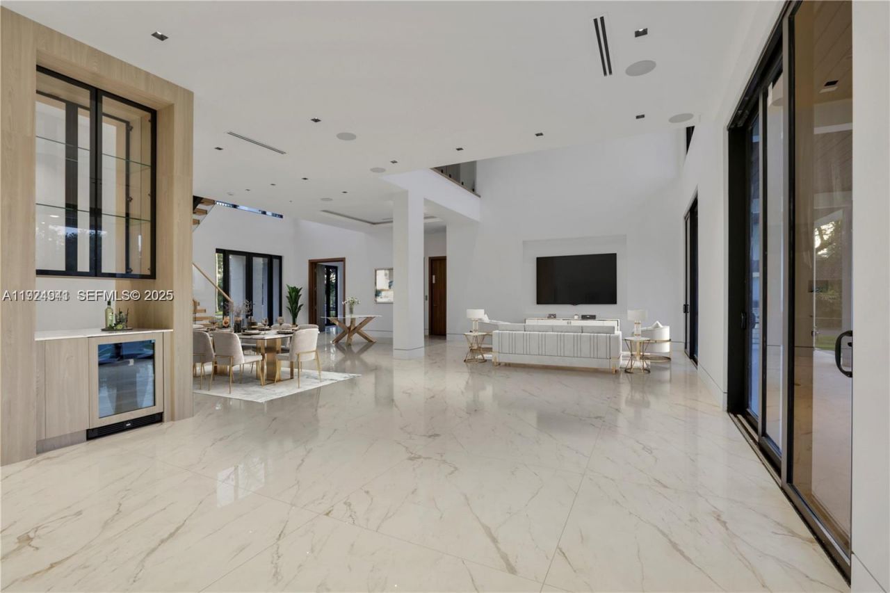 5903 SW 54th Ct, Davie, FL 33314 Photo