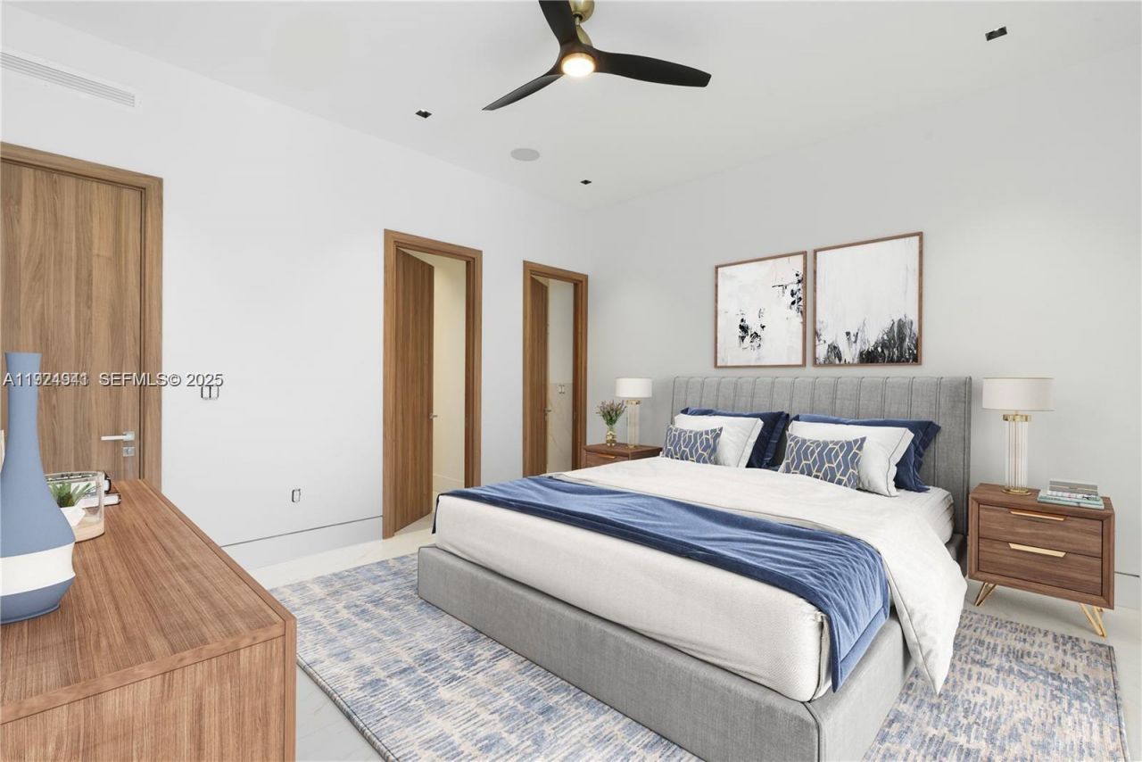 5903 SW 54th Ct, Davie, FL 33314 Photo