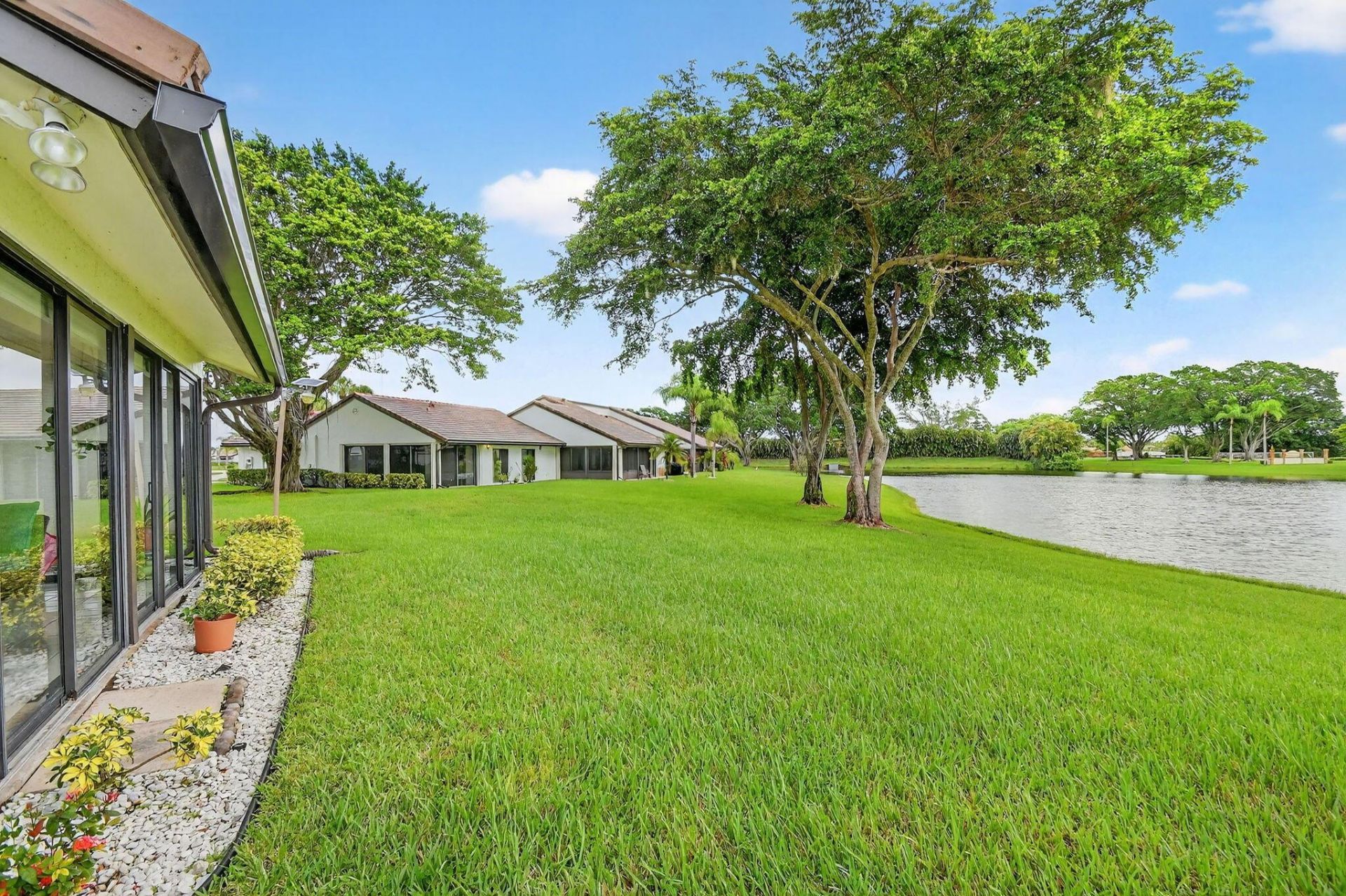 5710 Parkwalk Circle E, Boynton Beach, FL 33472 Photo