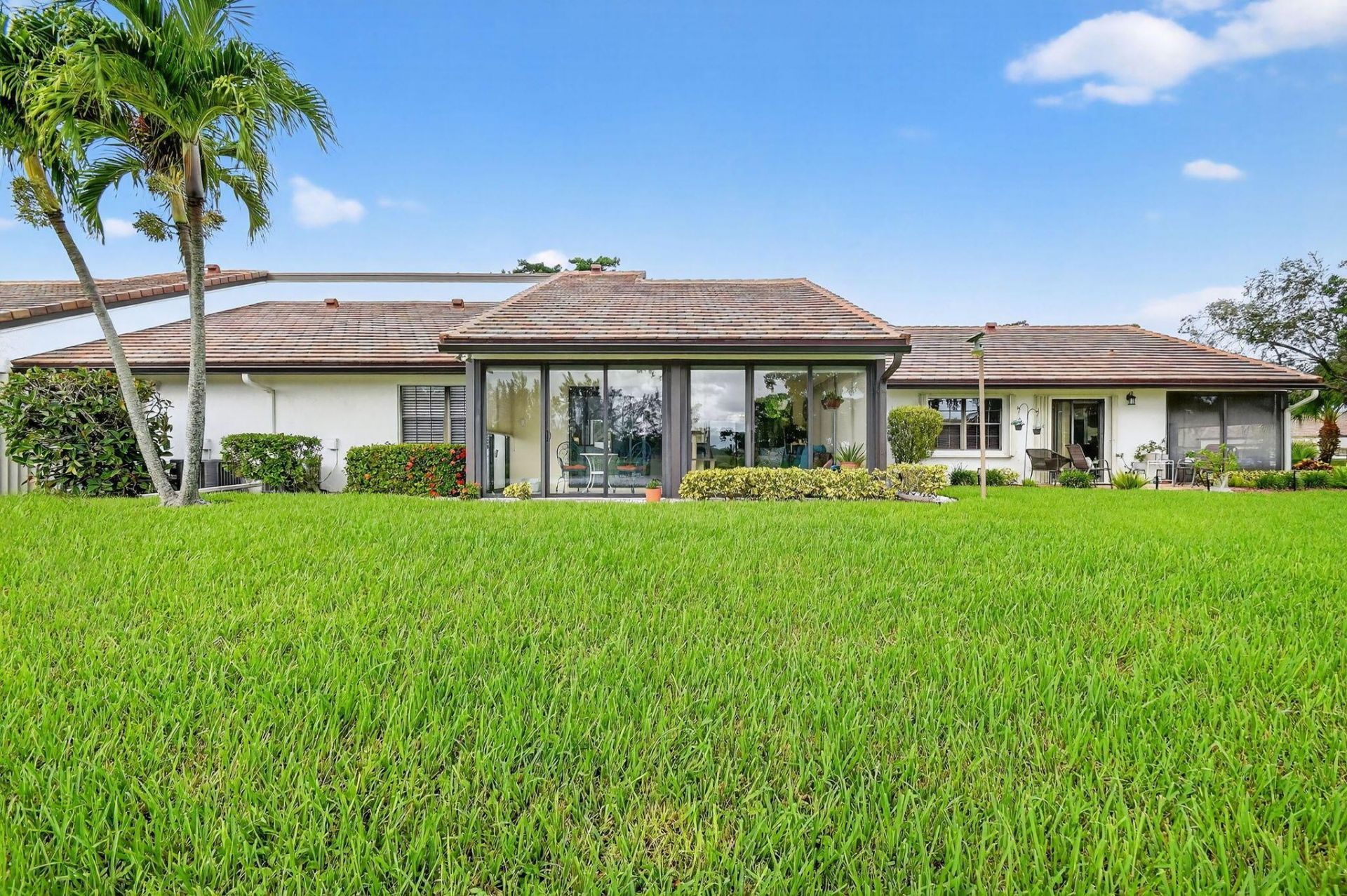 5710 Parkwalk Circle E, Boynton Beach, FL 33472 Photo