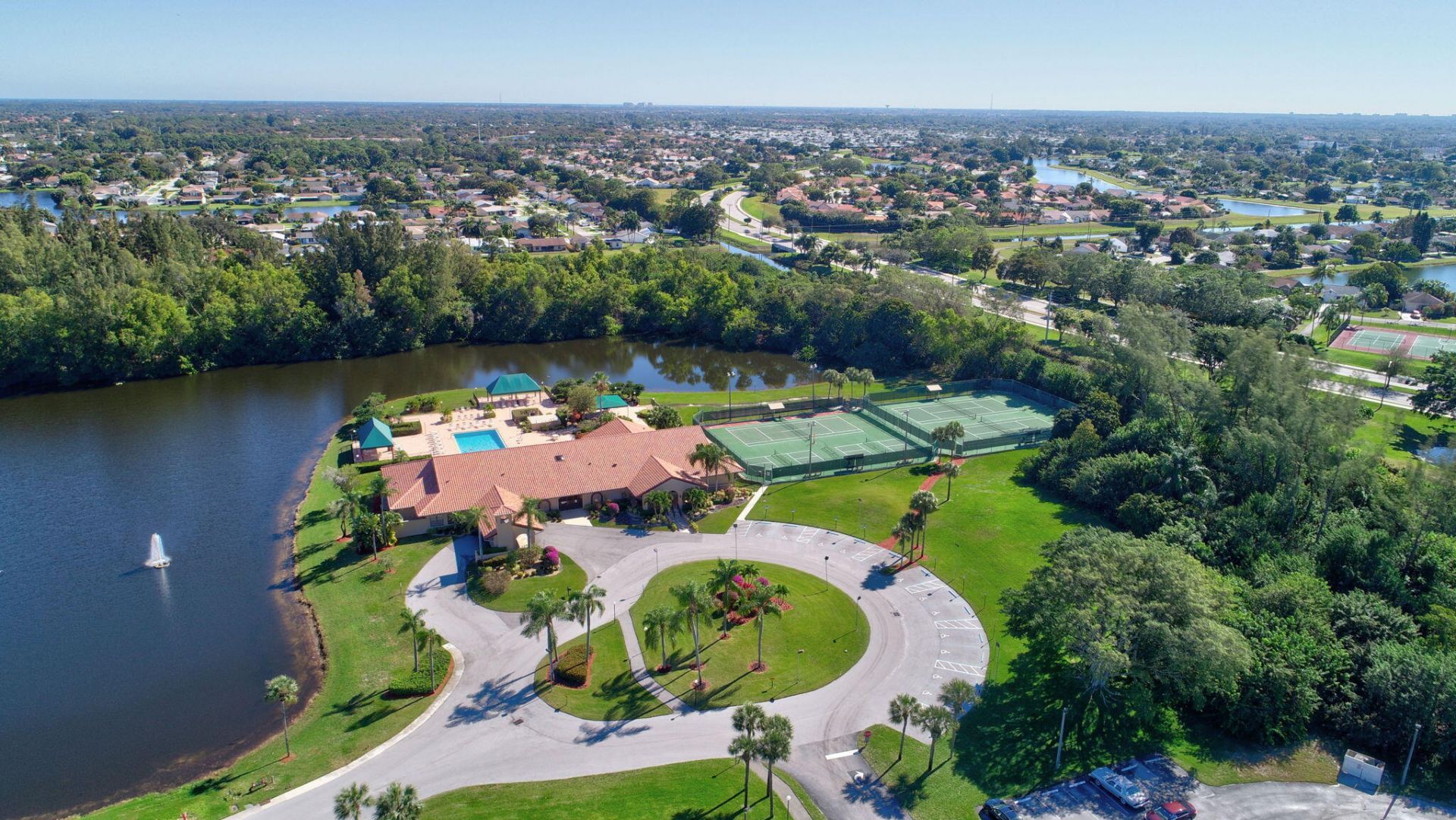 5710 Parkwalk Circle E, Boynton Beach, FL 33472 Photo