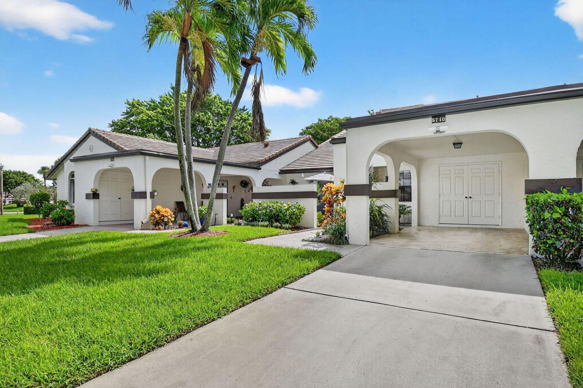 5710 Parkwalk Circle E, Boynton Beach, FL 33472 Photo