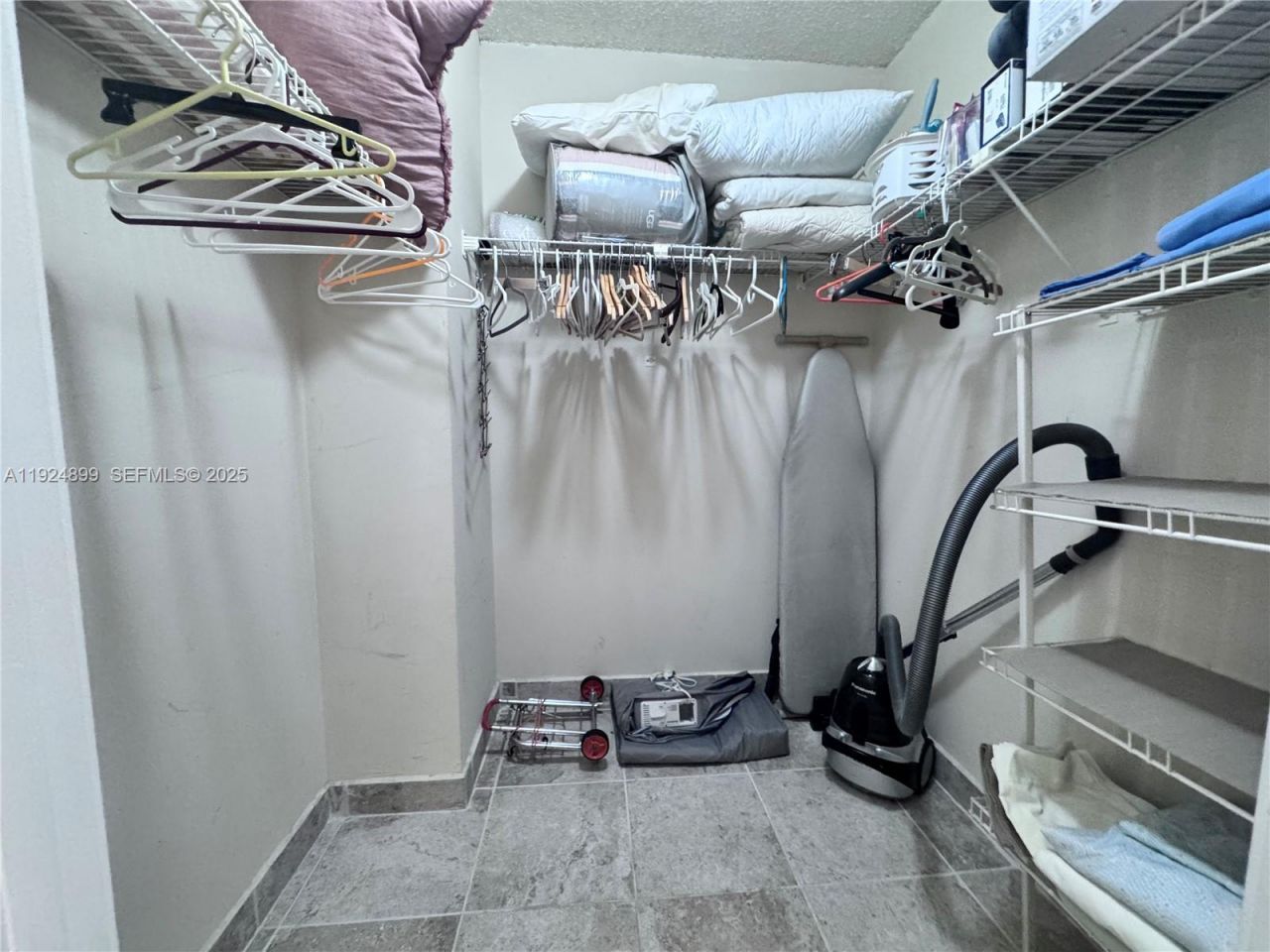 290 174th St, Unit 1906, Sunny Isles Beach, FL 33160 Photo