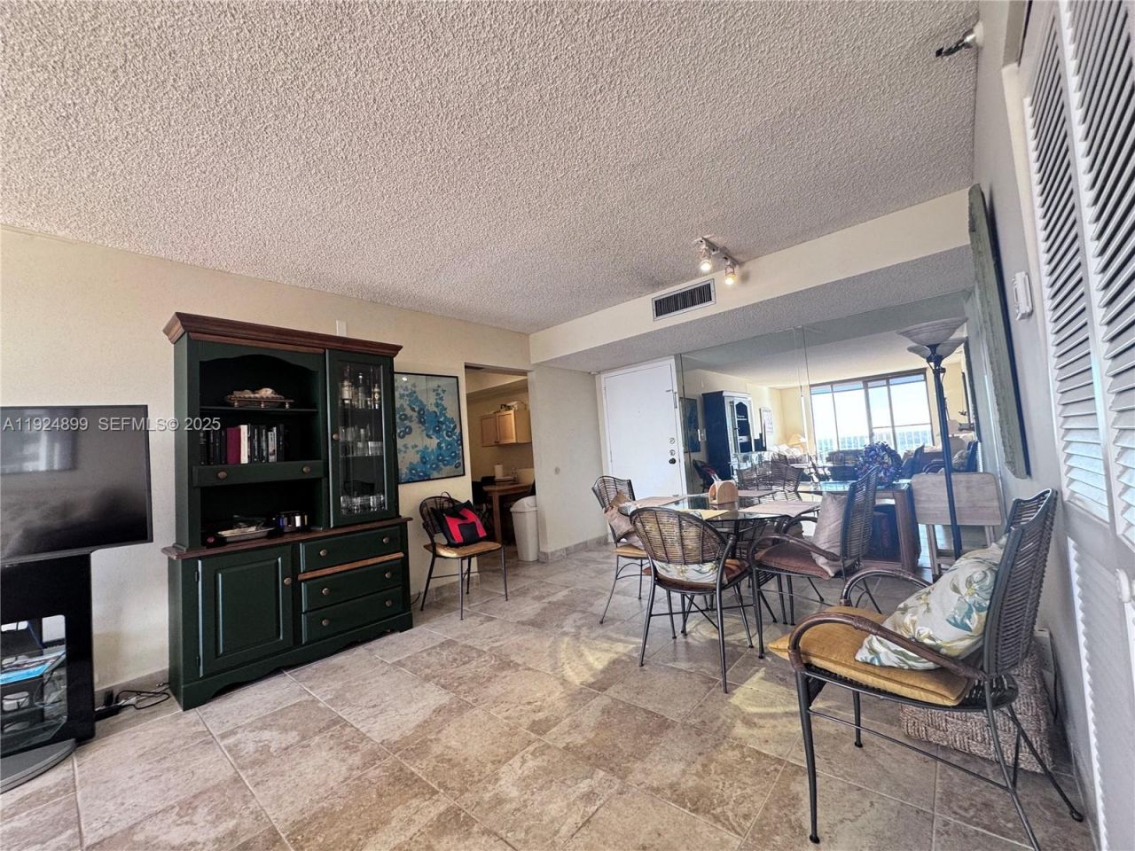 290 174th St, Unit 1906, Sunny Isles Beach, FL 33160 Photo