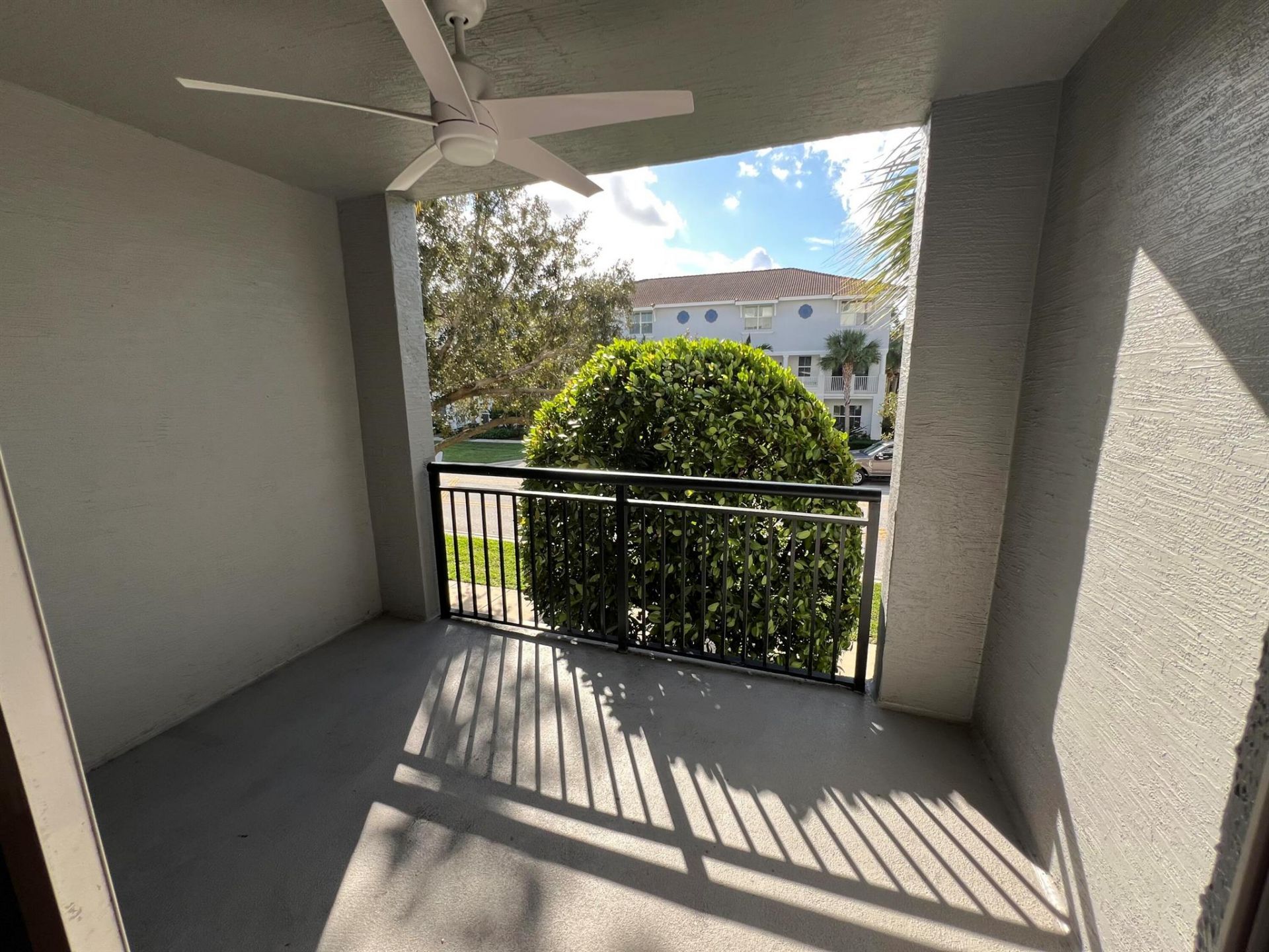 1660 Renaissance Commons Boulevard, Unit 2218, Boynton Beach, FL 33426 Photo