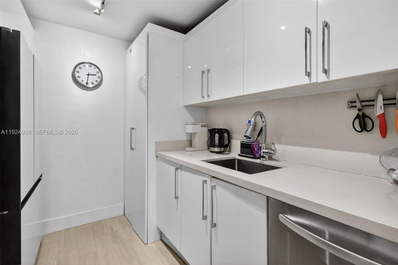 10275 Collins Ave, Unit 101, Bal Harbour, FL 33154 Photo