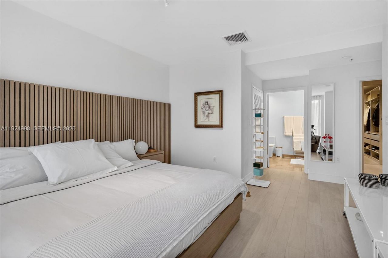 10275 Collins Ave, Unit 101, Bal Harbour, FL 33154 Photo