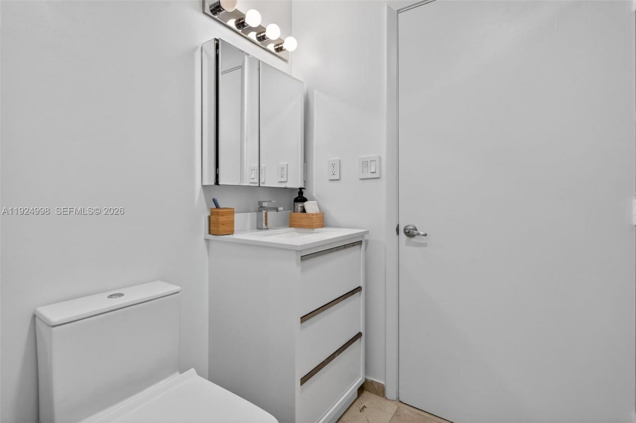 10275 Collins Ave, Unit 101, Bal Harbour, FL 33154 Photo