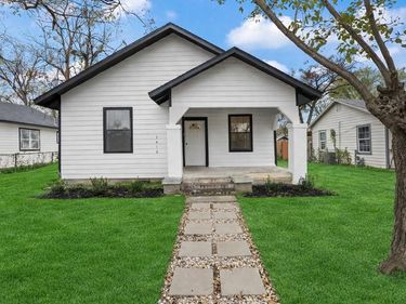 3416 Thannisch Avenue, Fort Worth, TX 76105