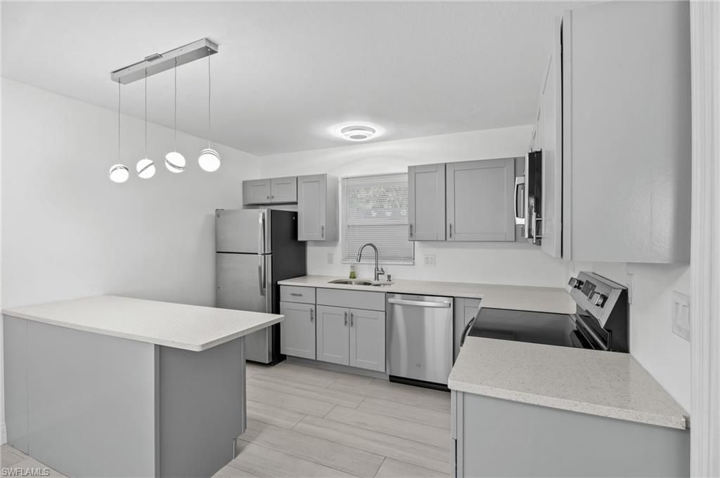 2590 1st St, Unit 115, Fort Myers, FL 33901 Photo