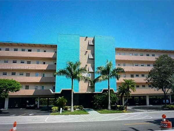 200 NE 14th Avenue, Unit 521, Hallandale Beach, FL 33009