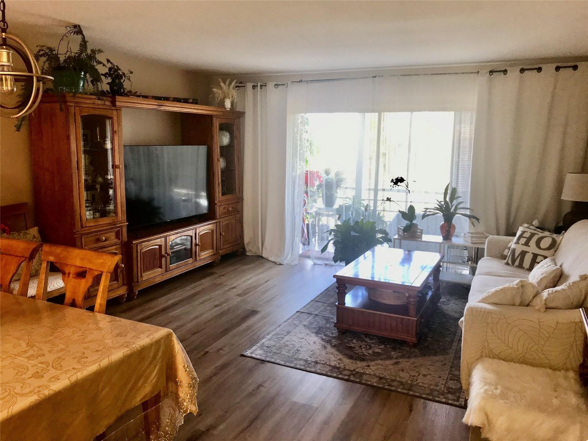 200 NE 14th Avenue, Unit 521, Hallandale Beach, FL 33009 Photo